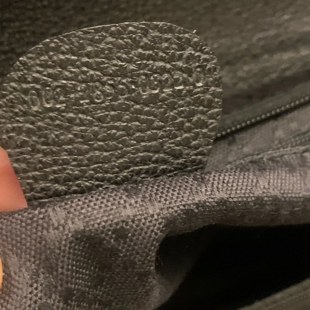 Authentic Gucci, bamboo black suede 2 way bag - Picture 9 of 16